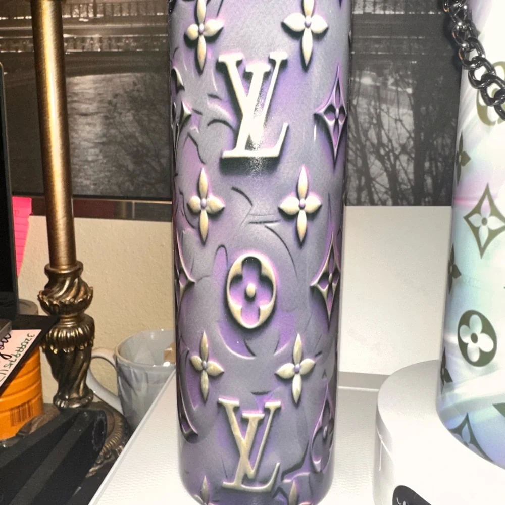 Customized High end Tumblers! Multicolor Tumblers (with Chain) - Picture 6 of 10